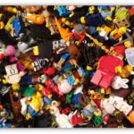 How to Display Minifigures: A Beginner’s Guide